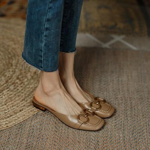 Womens summer leather metal buckle leather slippers flat head shallow mouth low heel