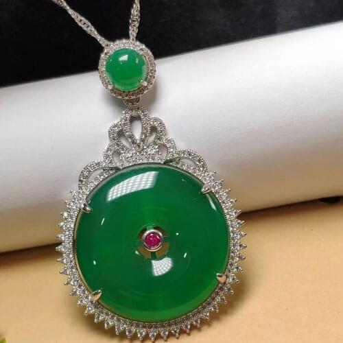 Designer Natural jade inlaid safety buckle emerald chalcedony grandmother sweater Necklace green pendant