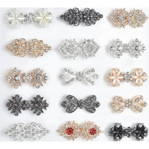 1 Pair Metal Collar Clips Holder Women Decor Crystal Cape Cloak Clasps Fasteners Buckle