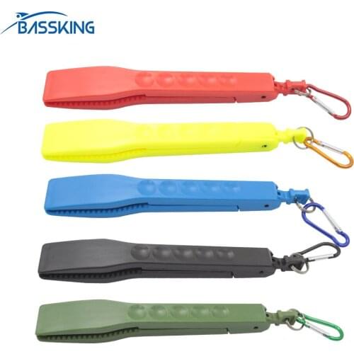 BASSKING Plastic Fishing Gripper 21.5cm Fish Grip Lip Clamp Grabber Fish Controller Holder Pesca Accessories Peche Fishing Tools