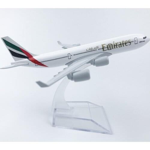 16Cm Alloy Airplane Model Emirates Airbus 340 Souvenir Car Decoration Office Home Decoration Collection Gift