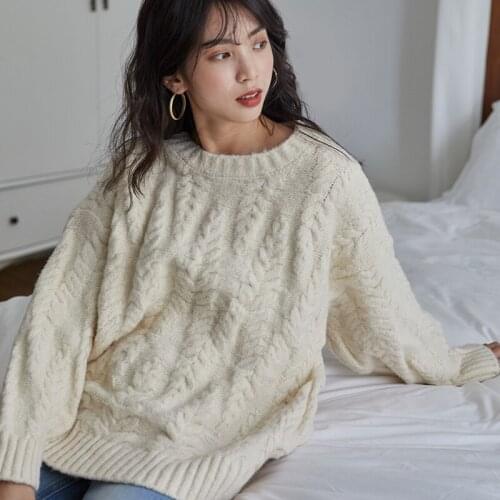 2020 Woman Autumn Round Collar Loose Short Twist Sweater Female Full Sleeve Knitted Pullover Jumpers