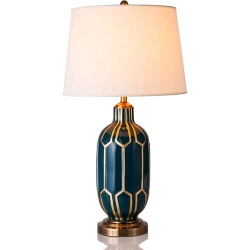 Modern Luxurious European Ceramic Fabric Table Lamp for Foyer Bed Room Bar Apartment Decor Porcelain Desk Light 1872