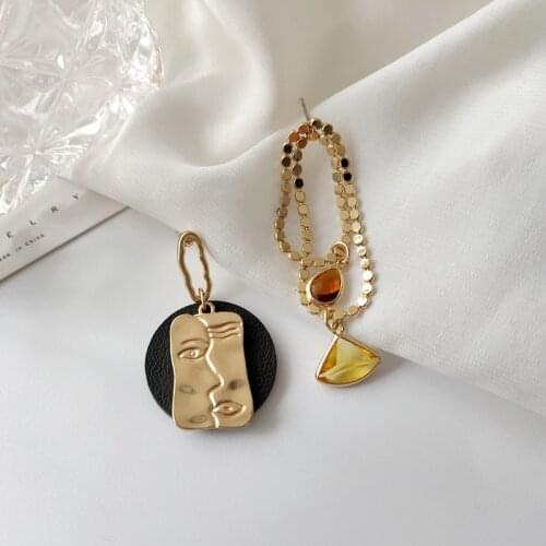 New Ins Vintage Abstract Face Earrings Personality Asymmetrical Dangle Earrings For Women Girls Fashion Jewelry Gift