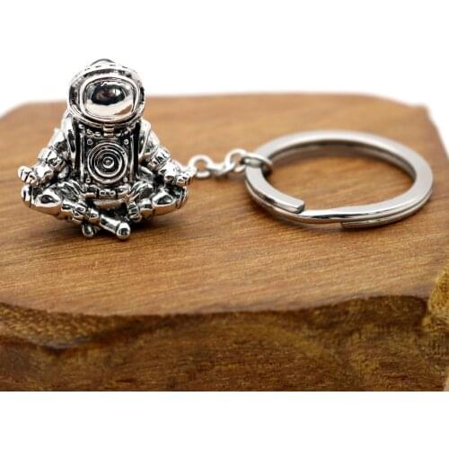 Astronaut Keychain Galaxy Universe Meditation Spaceman Key Chains Stainless Steel Rings Chains Personalised Creative Car Keyring