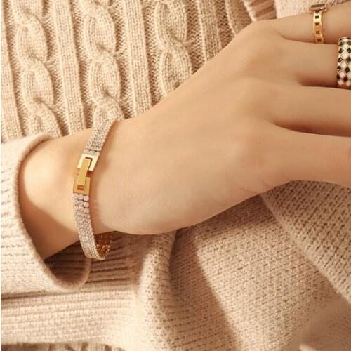 MANI E PIEDI Metal Bracelets