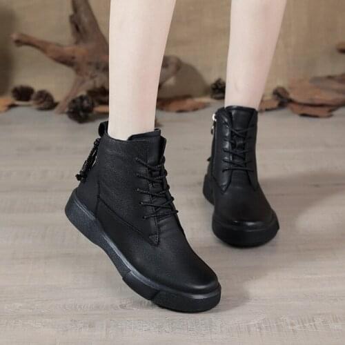Short Boots Womens Spring 2021 New Thick-soled Womens Boots Breathable Cowhide Black Martin Boots Autumn and Winter Boots