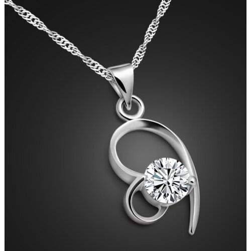 Elegant and elegant womens sterling silver necklace Solid 925 silver heart-shaped pendant chains High quality lady jewelry