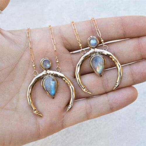 Creative Retro Golden Crescent Necklace Inlaid Drop Shaped Moonstone Necklace Anniversary Engagement Commemorative Gift