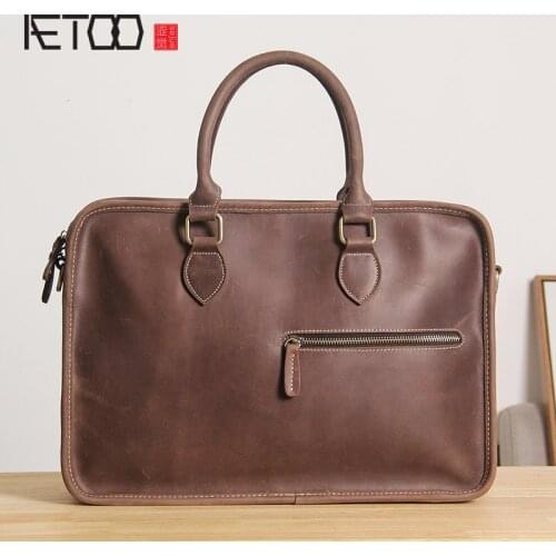 AETOO Mens first layer leather briefcase, leather retro shoulder bag, simple business laptop bag