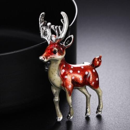 Women Girls Men Kids Cute Small Deer Brooches Bucks Sika Deer Badge Lapel Animal Pins Family Friends Party Christmas Coat Charm