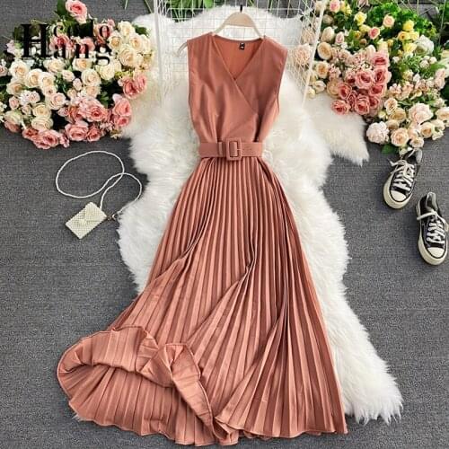 HangCode Good Quality Elegant Ladies Office Dress 2021 Summer Sleeveless V-neck Long Pleated Big Swing Dress with Belt