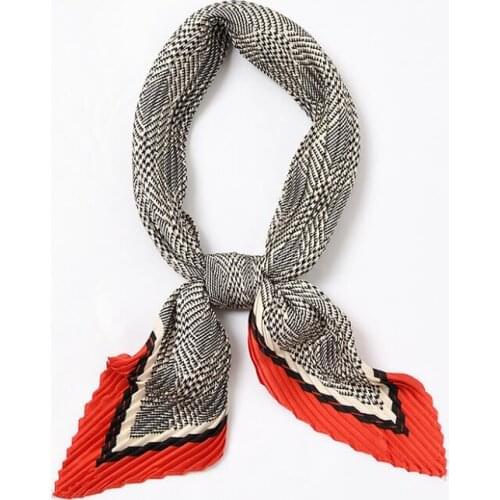 Yishine 55*55cm Elegant Geometric Print Pleated Stretchy Square Crinkle Silk Satin Fashion Scarf Women Fashion Crumple Neckwear