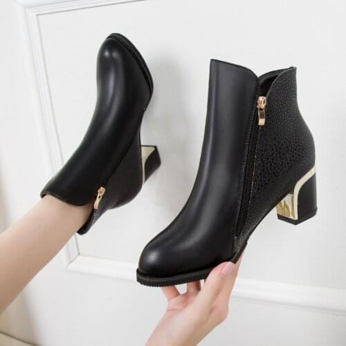 Womens Fashion Side Zipper Ankle Boots Autumn/ Winter Boots Pointed High Quality Solid Ladies Shoes PU High Heels Boots998