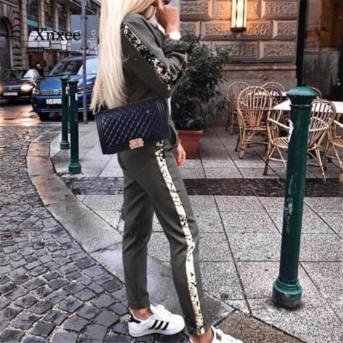 Spring and Autumn Womens Suit Autumn Gold Side Stripe Zipper Jacket Top and Pants 2-Piece Sportswear Womens Casual Wear