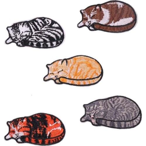 1 PCS Cartoon Sleep Cats Patches for Kids Clothes Iron on Appliques DIY Stripes Embroidery Stickers Sew on Cute Animal Badges
