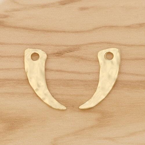 10 Pieces Gold Tone Hammered Wolf Tooth Shape Charms Pendants for DIY Earrings Necklace Jewellery Making 31x11mm