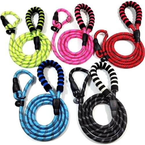 Colorful dog chain, nylon rope, foam comfortable handle, large dog pet leash, strong and wear-resistant dog leash