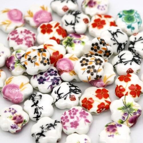 100pcs 15*6mm Chinese Classic Porcelain Plum blossom Beads Handcraft Ceramic Charm Spacer DIY Jewelry Making Beads accessories
