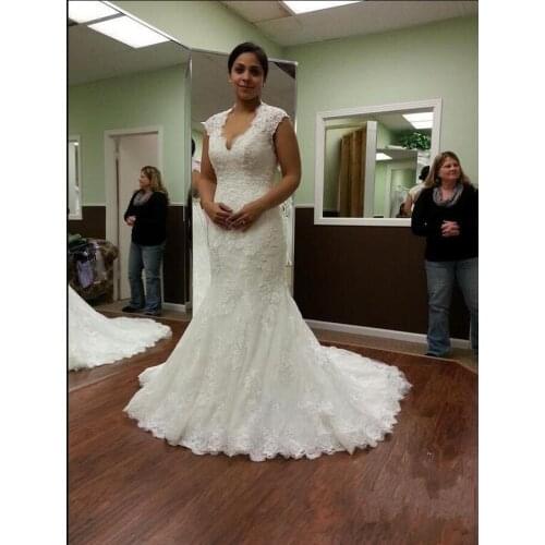 Mermaid Wedding Dresses Lace Appliques Sexy plus size Bridal Dress V Neck Cap Sleeve Open Back Backless Lace Bride Gown