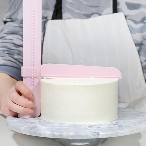 Cake Screed Adjustable Edge Smoothing Scraper DIY Cake Decoration Accessories Cake Edge Smoother Rotating Cake Scraper