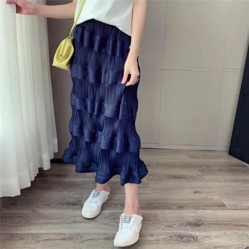 Summer New 2021Miyake Relief Pleated Big Wave In High Waist High Texture Vintage Chic Slim Skirt Spot Can Be Delivered Quickly