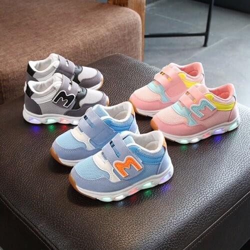 Spring Autumn Children Led Leisure Shoes Boys and Girls Sports Running Shoes Glowing Sneakers Flashing Lights Baby Shoes light