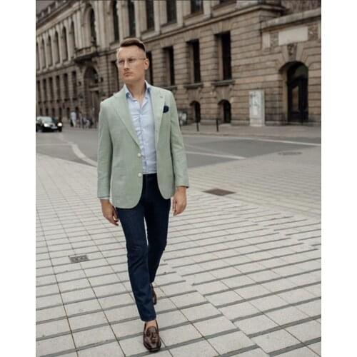 Light Green Men Jacket With Two Buttons Notch Lapel Groom Tuxedos Wedding Prom Party Masculino Slim Fit Men Coat Only (1 Piece)