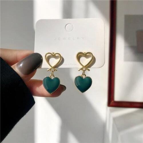 Green Sweet Enamel Heart Hook Earrings for Women Girl Gold Metal Love Heart Hanging Dangle Earrings Vintage Jewelry