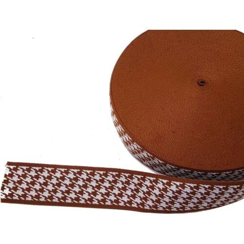 5 cm crowbar patterned tan polyester column