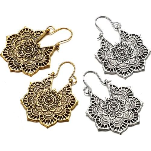 Vintage Ethnic Metal Hollow Flower Flower Earrings Bohemian Carved Earrings Wedding Rock Hip Hop Party Jewelry