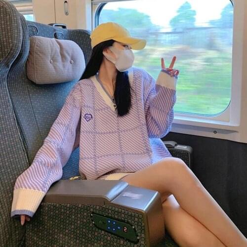 High-quality Sweater Women Design Sense Autumn Winter 2021 New French Plaid Temperament Loose Outer Sweater