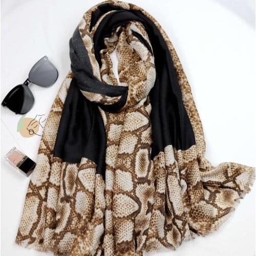 Lightweight Scarves Fashion Flowers Animal Snake Printed Women Cotton Wrap Scarf Blanket Shawls For Women Pashmina Cape Stoles
