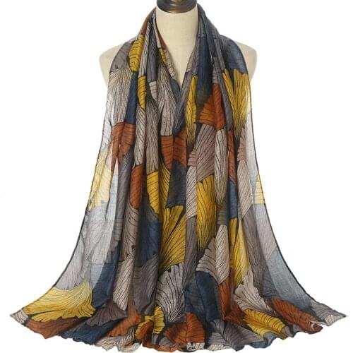Muslim Scarf Kerchief Balinese Printed Scarf Female New Hidjab Muslim Female Kerchief Winter Warmth Thin Silk Scarf