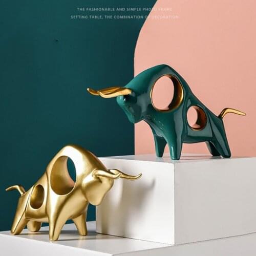 2021 New Years Gold Cattle Resin Statue Ox Nordic Home Decor Bull Sculpture TV Cabinet Ornament Crafts Abstract Animal Figurine