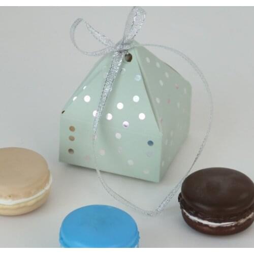 10pcs Pyramid Style Wedding Favors Dragee Candy Gift Box Black Cardboard Box with Ribbon Bonbonniere Chocolate Paper Wrapping