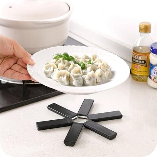 50pcs/lot Can Folding Plastic Anti-hot Insulation Pad Placemats Coasters Non Slip Placemat Potholder Holder