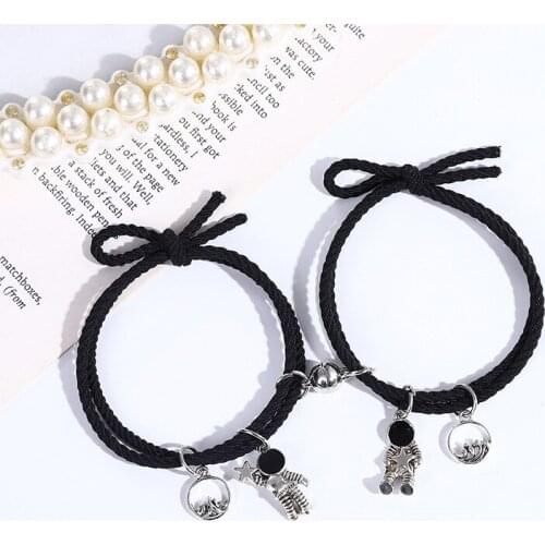 A Pair of Astronaut Pendant Accessories Attracting Couples Bracelets for Boyfriend Friendship Gifts Rubber Bands