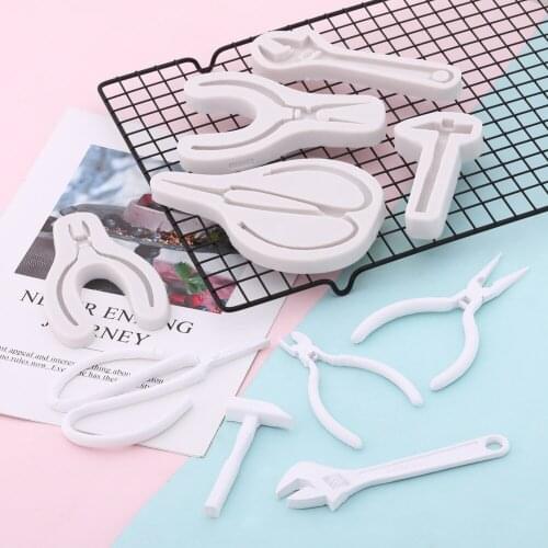 Tool Shape Silicone Cake Mold 3D Repair Tool Scissors Hammer Pliers Wrench Fondant Chocolate Mold Cake Decorating Tools