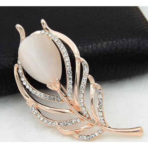 Utei Design Luxury Gold Color Alloy Stunning Crystals And Opal Pretty Feather Shaped Women Garment Accessories Brooch