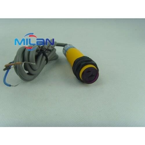 1PCS E3F-DS10P2 photoelectric switch Photoelectric Sensor Optical Sensor Three Wire DC6-36V PNP NC 10-30cm