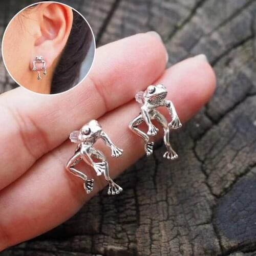Vintage Silver Color Frog Stud Earrings for Women Girls Punk Hiphop Creative Animal Piercing Earring Fashion Party Jewelry