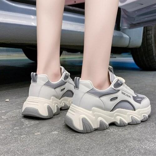 Vulcanized Shoes Fashion Comfortable Sneakers Female Fitness Trainers Walking Shoes Outdoor Non-slip Running Shoes Sports Shoes