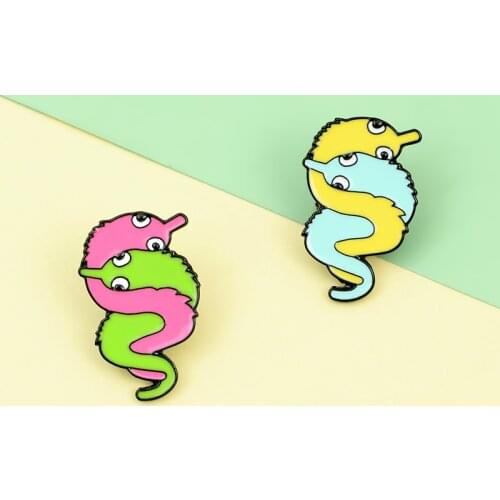 Entangled bug Cute Enamel Lapel Pins Fashion Colorful Couple Brooches Badges Backpack Pins Animal Jewelry Gift For Friends