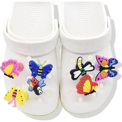 10PCS Shaking Charms Fit Sandals Croc Shoes Flyings Butterfly Dragonfly Springing Shoe Decoration Charms Kids Party Gift