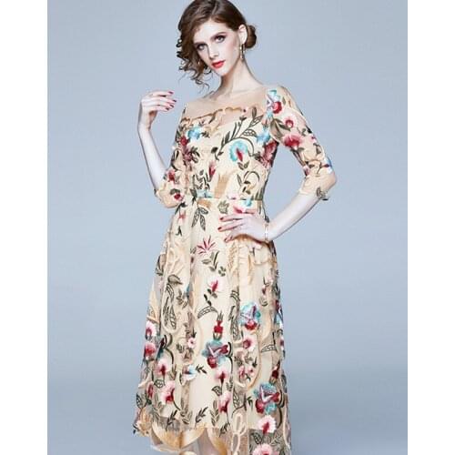 2021 Vintage Women High-End Embroidery Flower Mesh Dress Summer Temperament Lady Fashion Over The Knee Elegant Party Dress