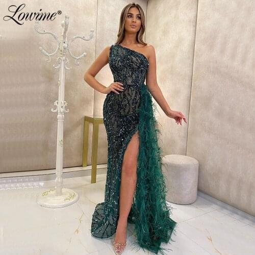 Lowime Green Illusion Beaded Feather Party Dress Long Prom Dresses Women Evening Gown 2021 Custom Made Plus Size Celebrity Dress