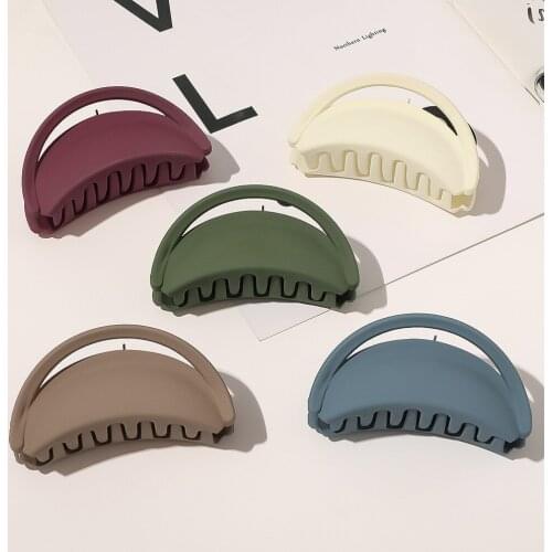 New Fashion Solid Color Frosted Acrylic Half Moon Large Hairpin Bath Pan Hair Claw for Women Girl Hair Accessories Headdress