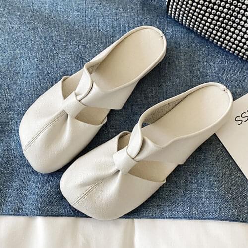 2021 Summer Soft-soled Sandals and Slippers Non-slip Beef Tendon Soles Outer Wear Baotou Elegant Retro Middle-aged Women Shoes