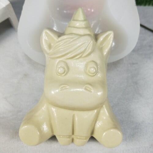 DW0189 PRZY Silicone Mold Lovely Unicorn Cartoon Cute Unicorn Soap Molds Gypsum Chocolate Candle Candy Mold Clay Resin Moulds
